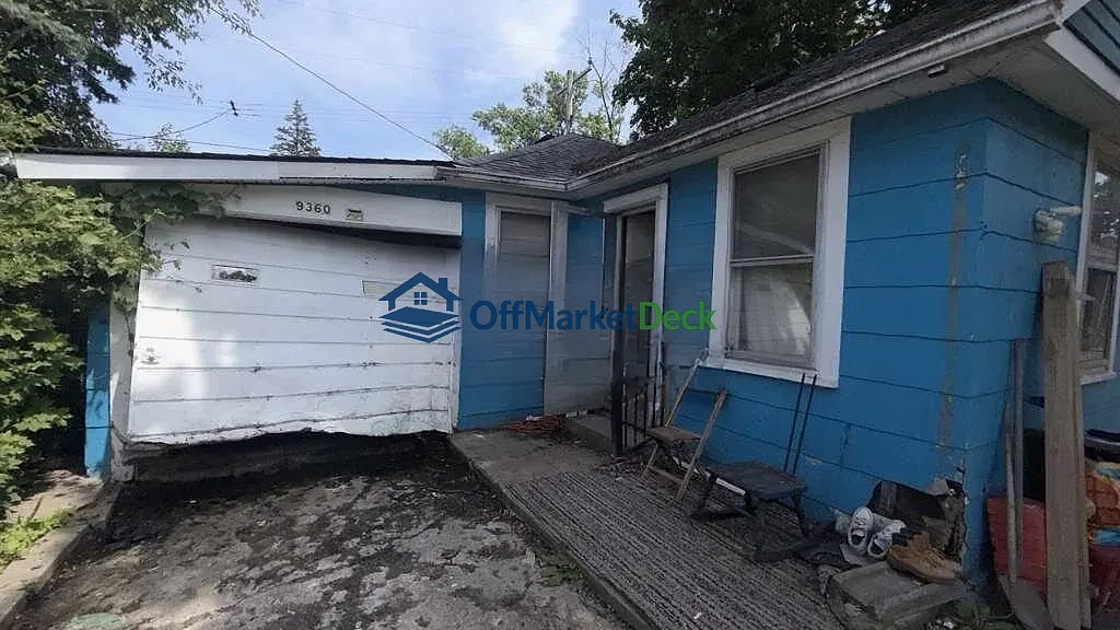 Off-market house in Detroit, Michigan — 2 beds, 1 bath, $23,400 — photo 7 of 8