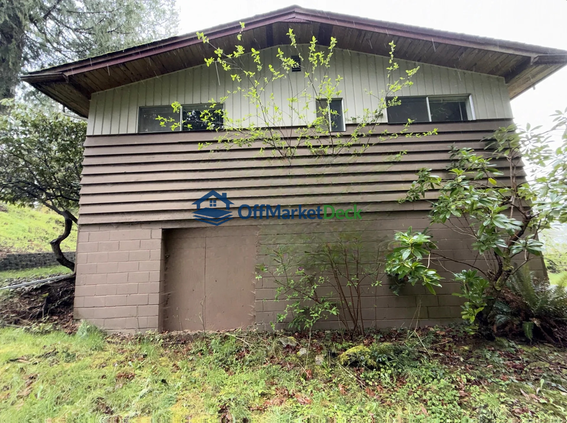Off-market house in Port Orchard, Washington — 3 beds, 2 baths, $380,000 — photo 4 of 5