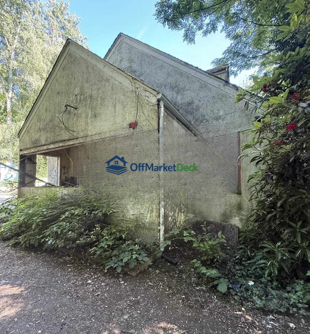 Off-market house in Bremerton, Washington — 4 beds, 1 bath, $305,000