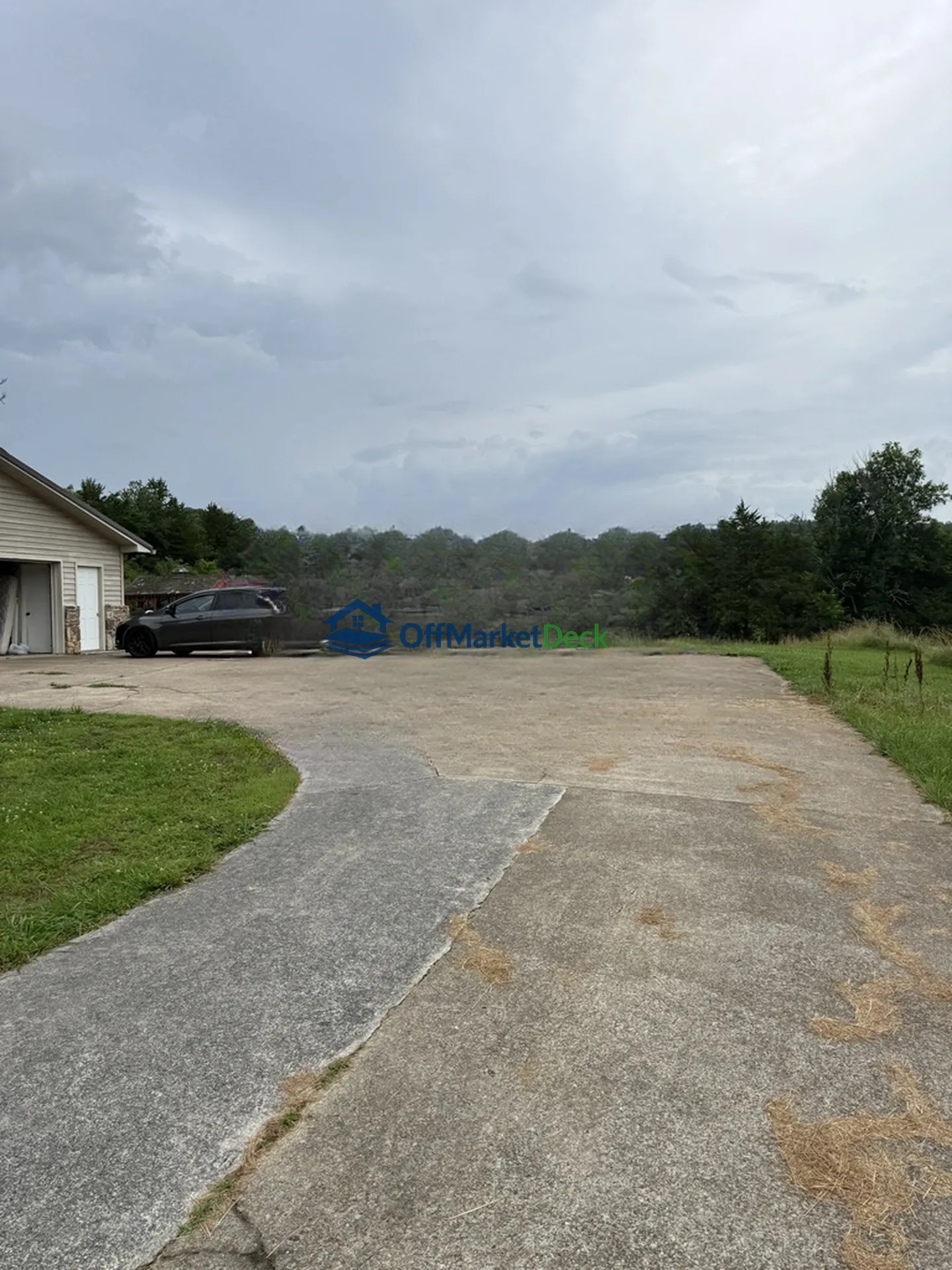 Off-market house in Riceville, Tennessee — 3 beds, 2.5 baths, $525,000 — photo 7 of 8