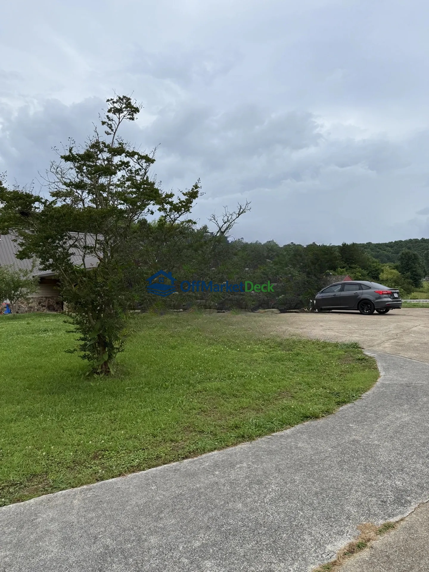 Off-market house in Riceville, Tennessee — 3 beds, 2.5 baths, $525,000 — photo 6 of 8