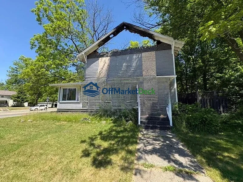 Off-market house in Lapeer, Michigan — 4 beds, 1.5 baths, $57,900