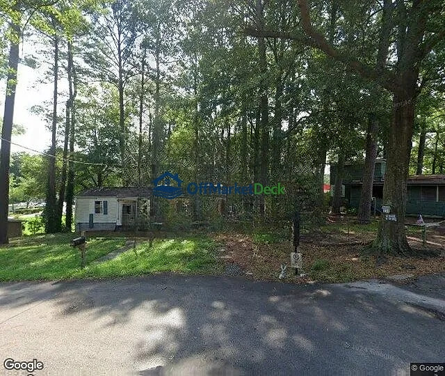 Off-market house in Marietta, Georgia — 3 beds, 3 baths, $175,000