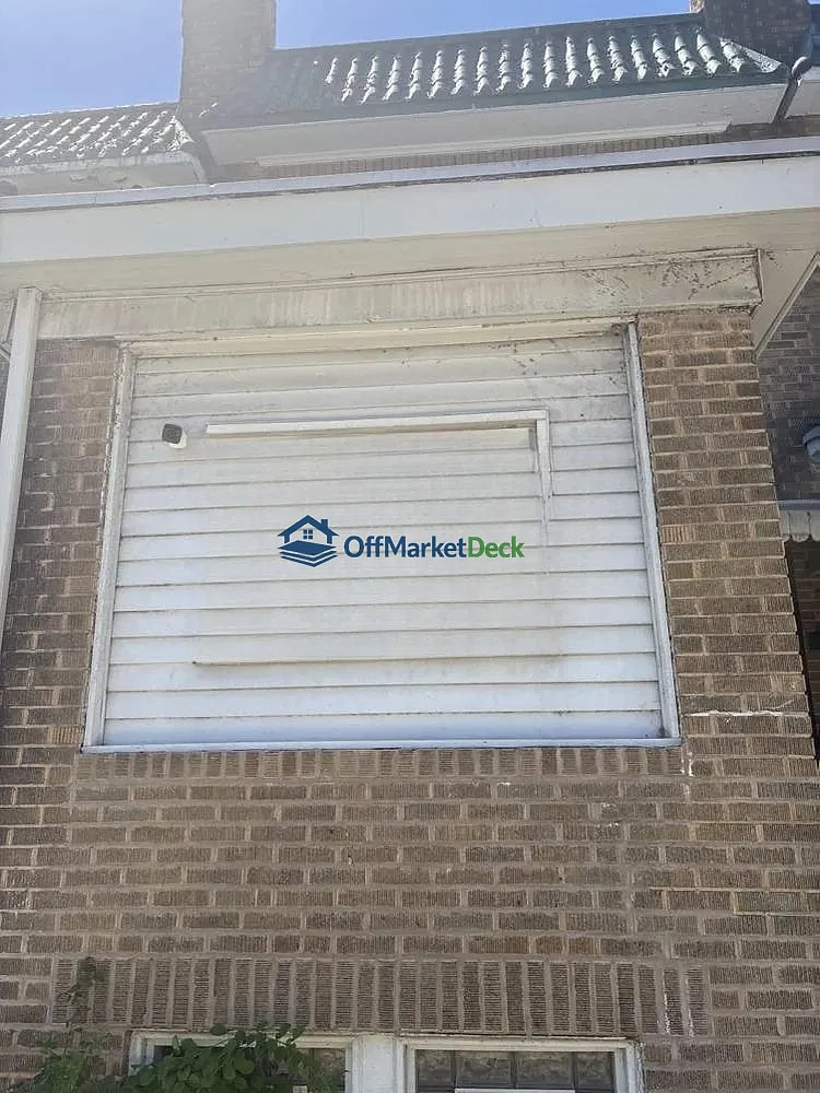 Off-market house in Baltimore, Maryland — 3 beds, 2 baths, $40,000 — photo 5 of 8