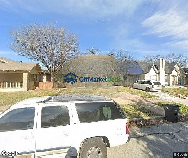Off-market house in Fort Worth, Texas — 4 beds, 3 baths, $224,500