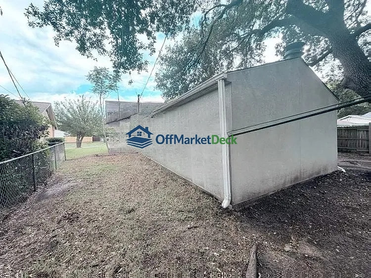 Off-market house in Mesquite, Texas — 3 beds, 2 baths, $165,000 — photo 4 of 8
