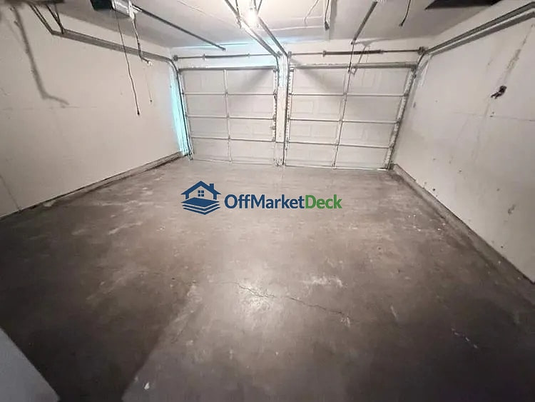 Off-market house in Mesquite, Texas — 3 beds, 2 baths, $165,000