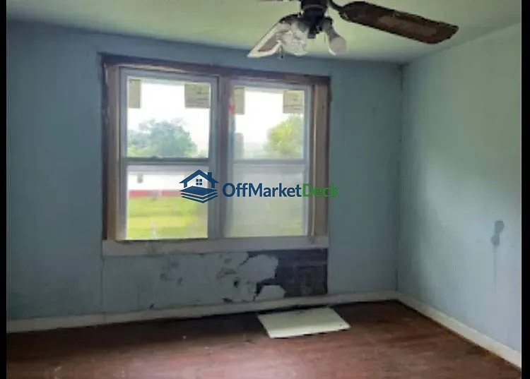 Off-market house in LaGrange, Georgia — 3 beds, 2 baths, $145,000 — photo 2 of 8