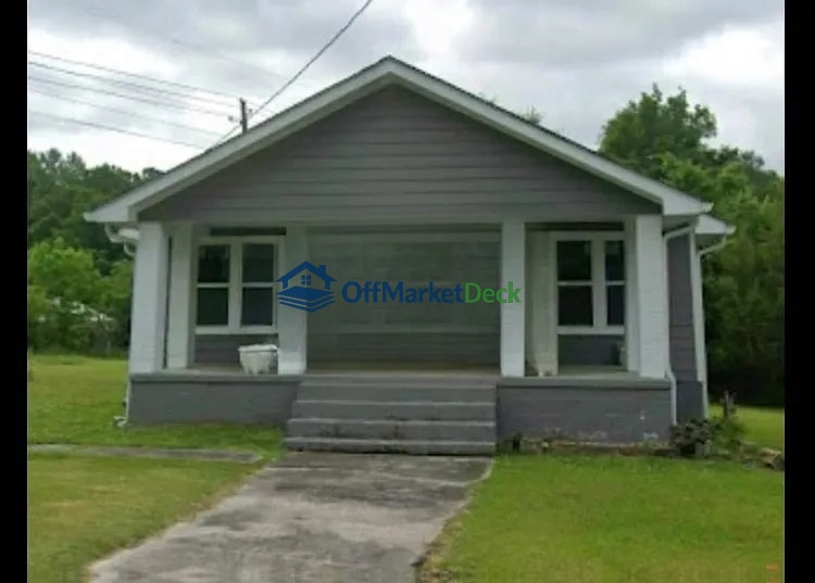 Off-market house in LaGrange, Georgia — 3 beds, 2 baths, $145,000
