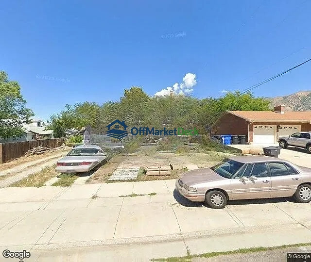 Off-market house in Brigham City, Utah — 2 beds, 1.5 baths, $225,000 — photo 2 of 3