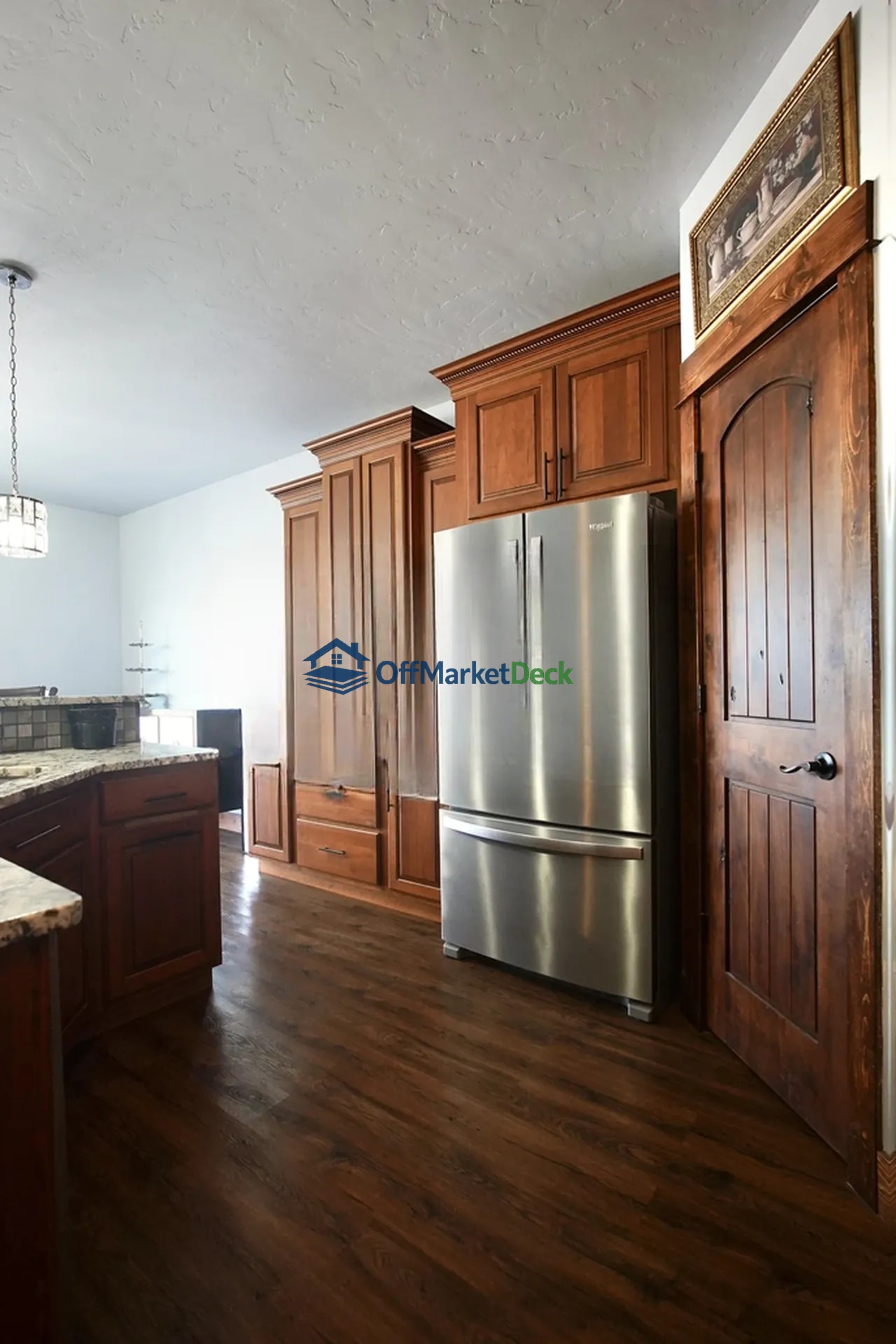Off-market house in Evansville, Wyoming — 5 beds, 3.5 baths, $775,000 — photo 6 of 8