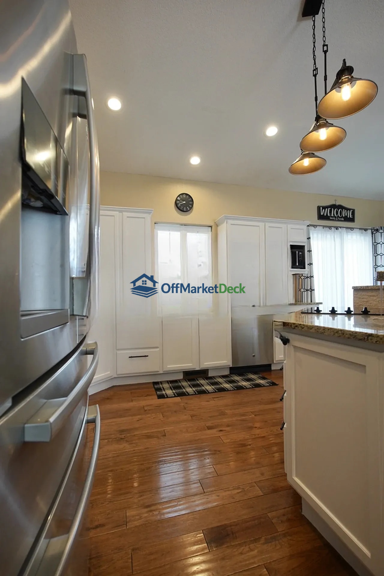 Off-market house in Casper, Wyoming — 5 beds, 3 baths, $500,000 — photo 6 of 8