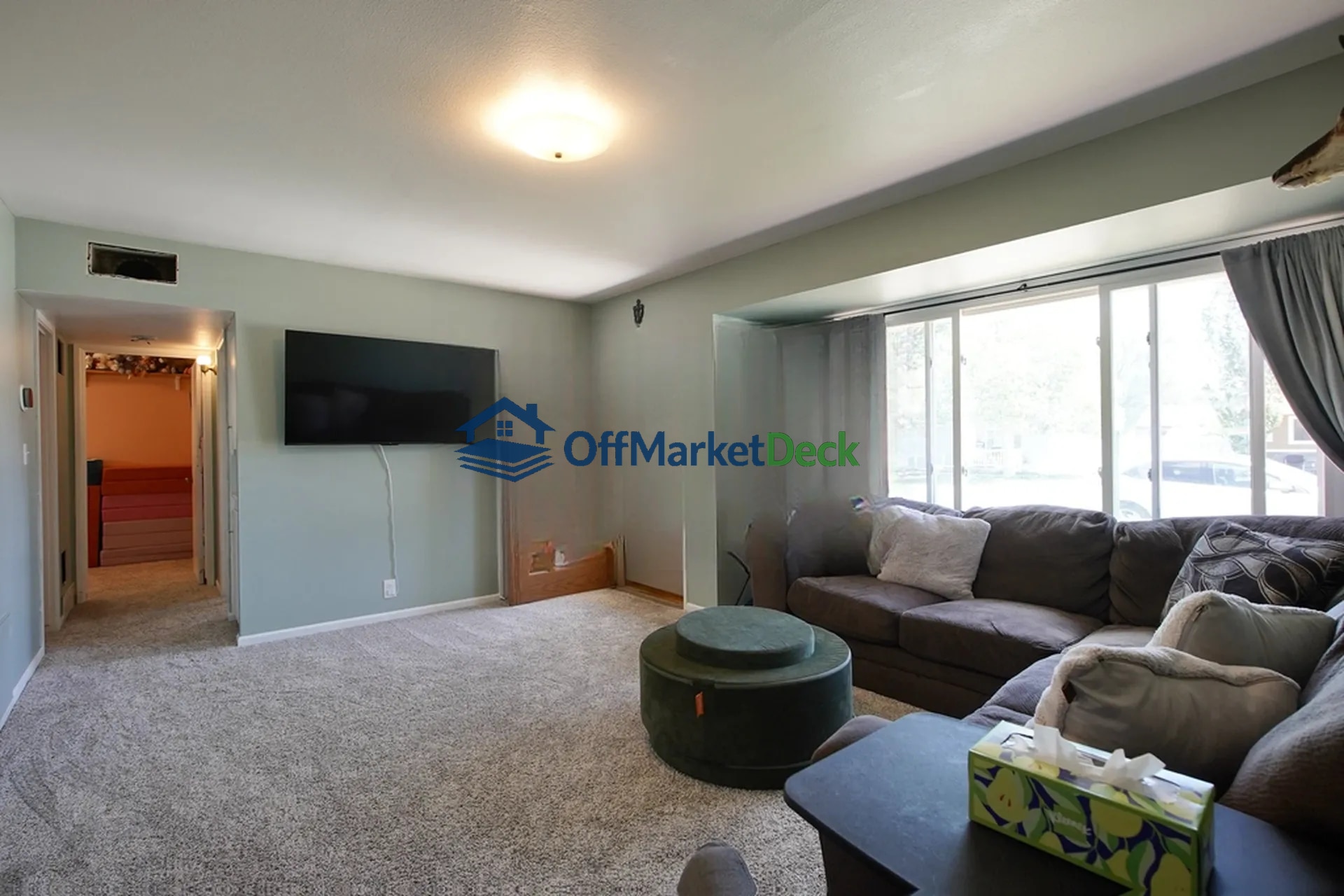 Off-market house in Casper, Wyoming — 2 beds, 1 bath, $230,000 — photo 8 of 8