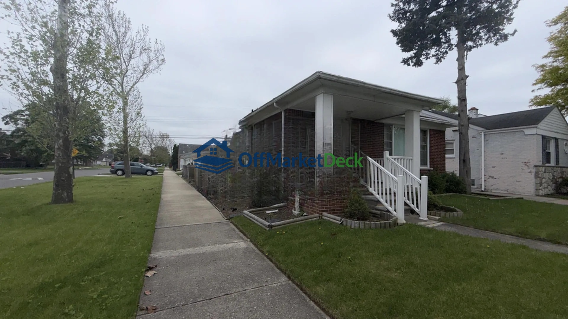 Off-market house in Detroit, Michigan — 3 beds, 1 bath, $79,000 — photo 2 of 8