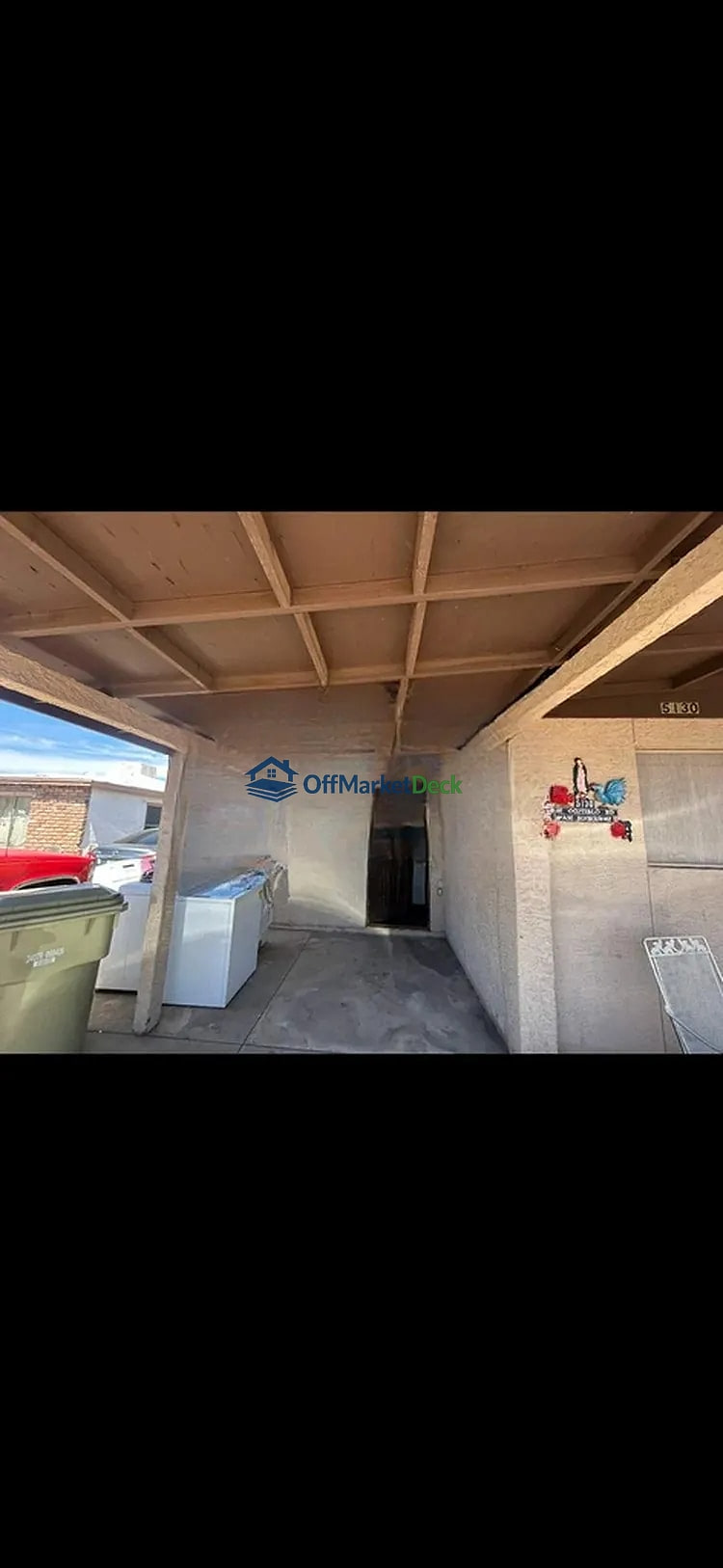 Off-market house in Glendale, Arizona — 3 beds, 2 baths, $196,500 — photo 5 of 8