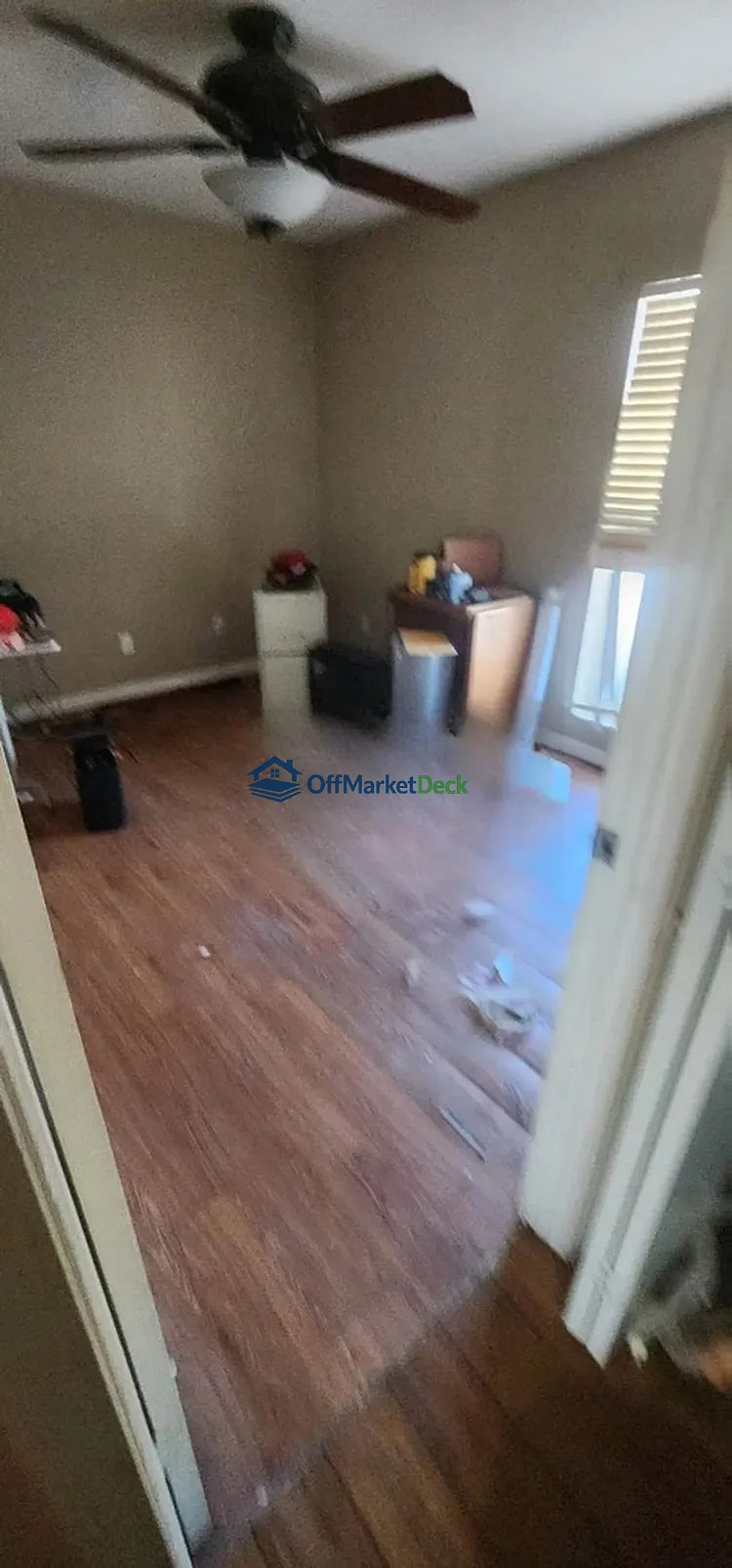 Off-market house in Phoenix, Arizona — 3 beds, 2 baths, $420,000 — photo 5 of 8