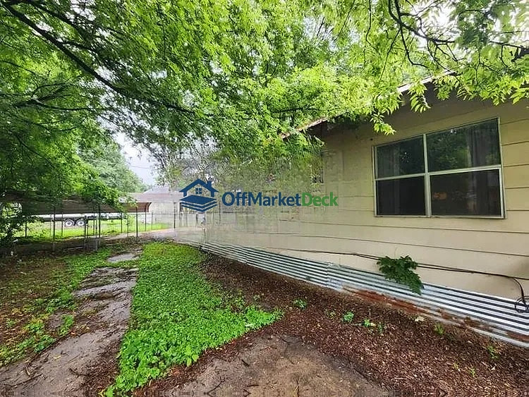 Off-market house in Blytheville, Arkansas — 4 beds, 2 baths, $24,230 — photo 6 of 8