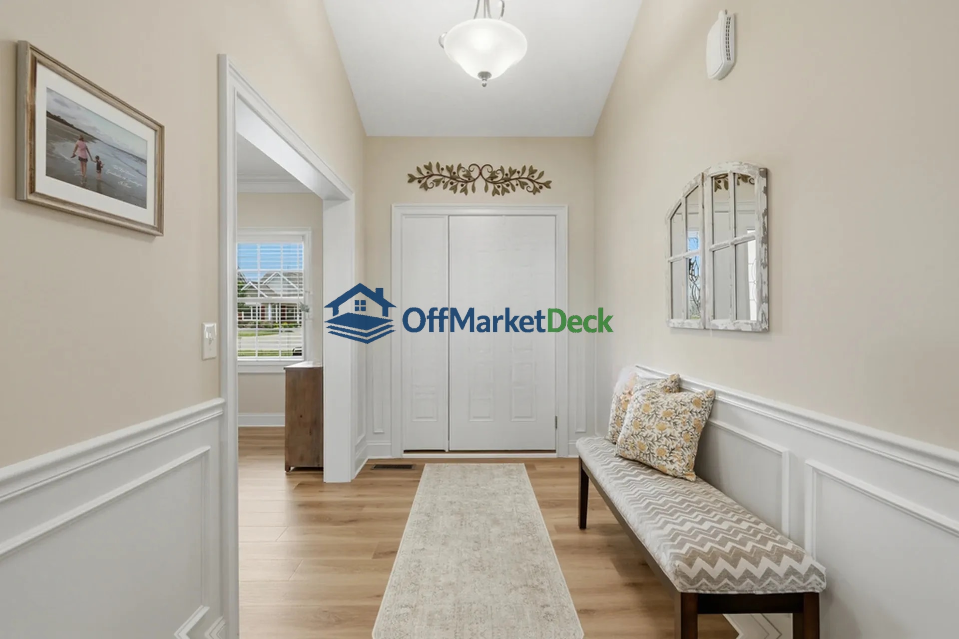 Off-market house in Grafton, Ohio — 2 beds, 2 baths, $515,000 — photo 5 of 8