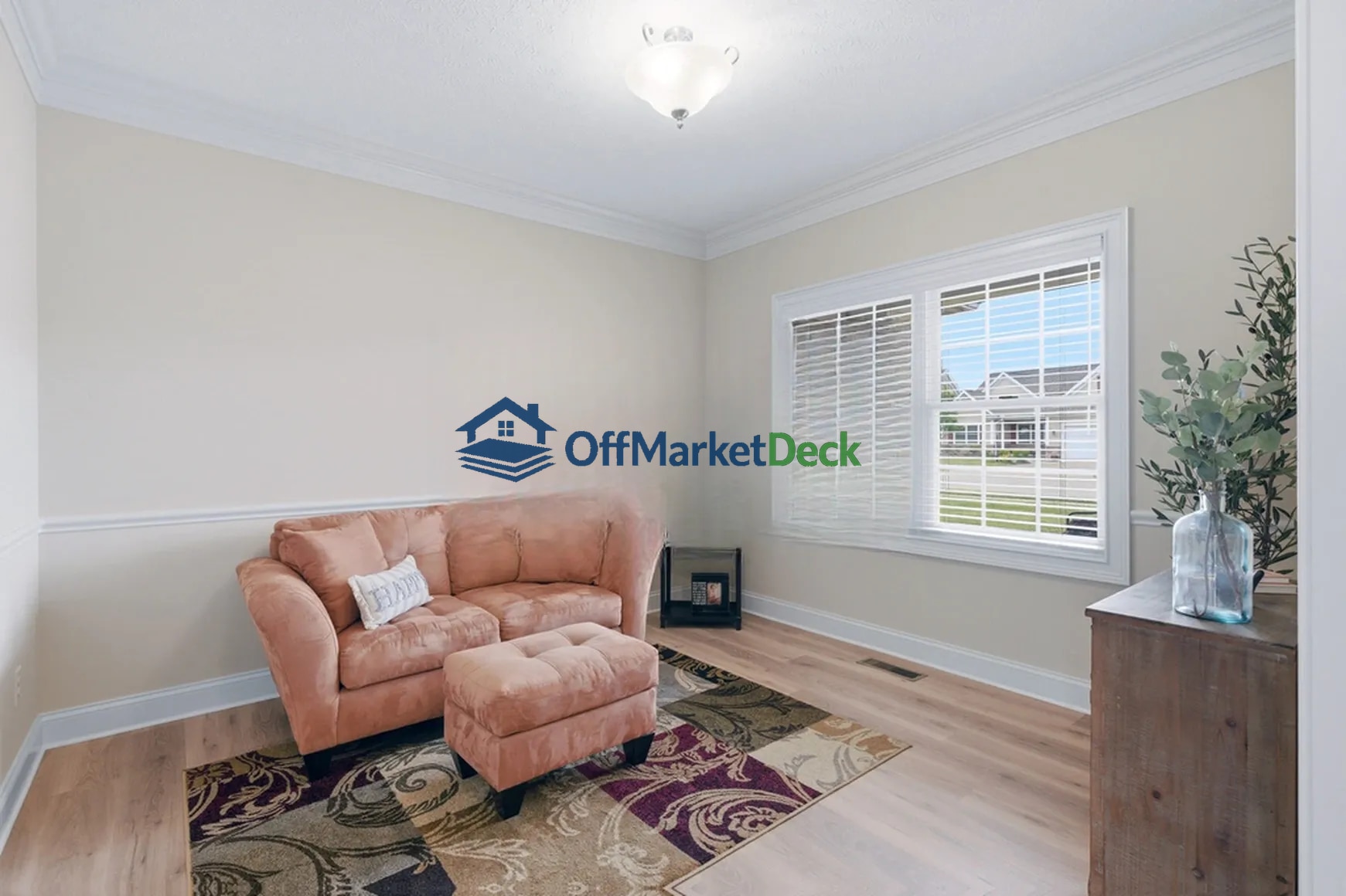 Off-market house in Grafton, Ohio — 2 beds, 2 baths, $515,000 — photo 8 of 8