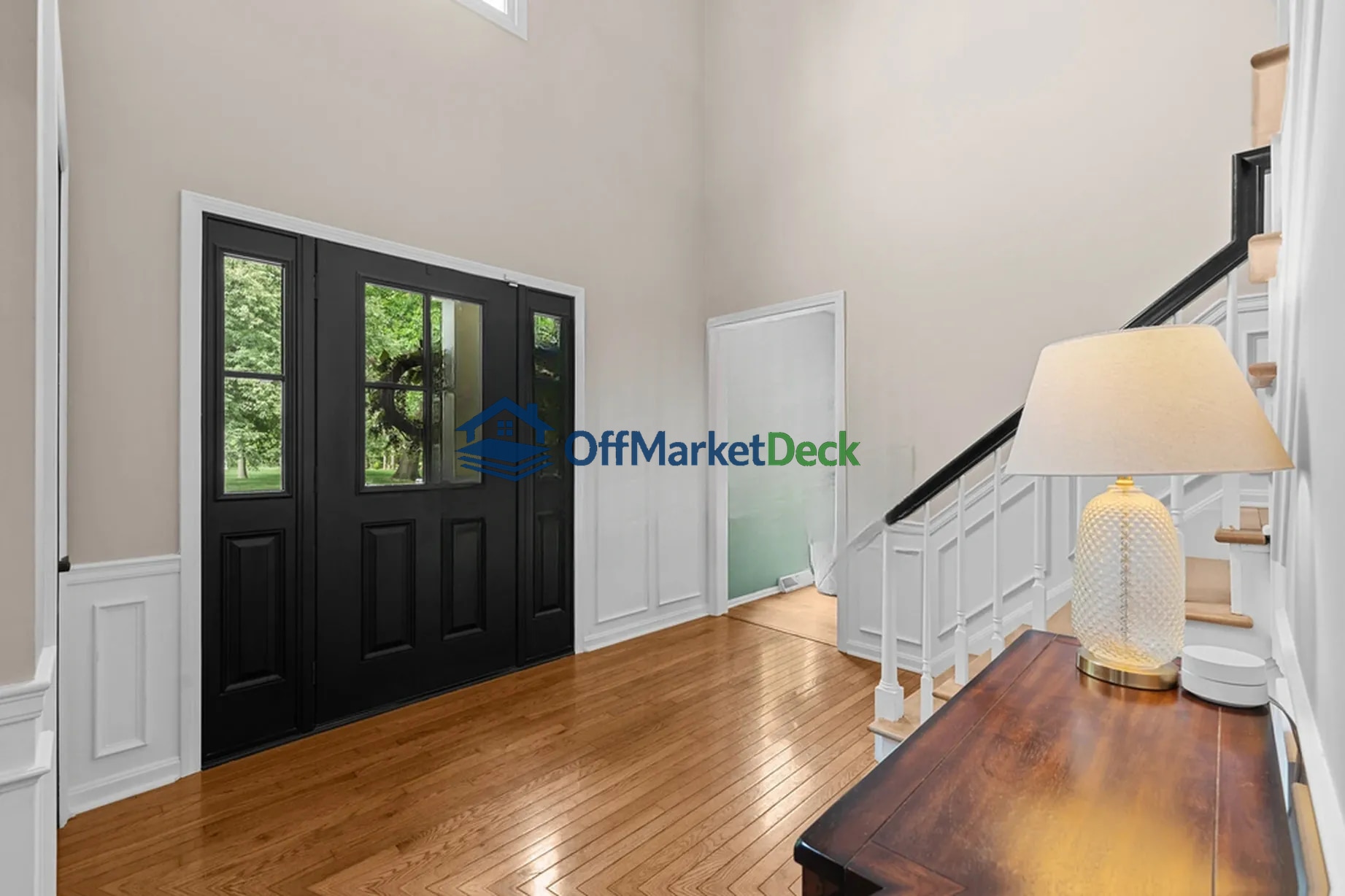 Off-market house in Bay Village, Ohio — 4 beds, 2.5 baths, $625,000 — photo 5 of 8