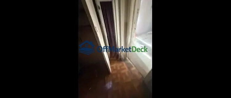 Off-market house in Beaumont, Texas — 2 beds, 1 bath, $9,000 — photo 6 of 8