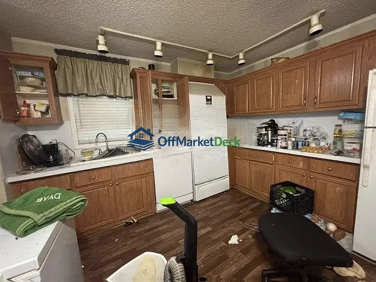 Off-market mobile in Big Sandy, Tennessee — 3 beds, 2 baths, $39,000 — photo 5 of 8