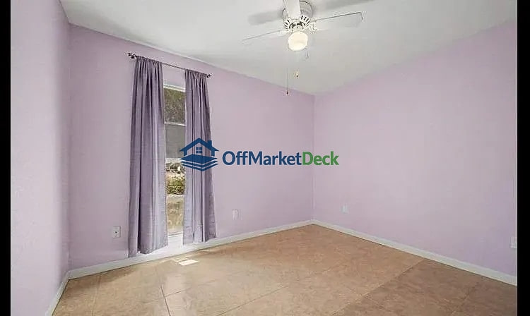 Off-market house in Glendale, Arizona — 3 beds, 2 baths, $475,000 — photo 5 of 8