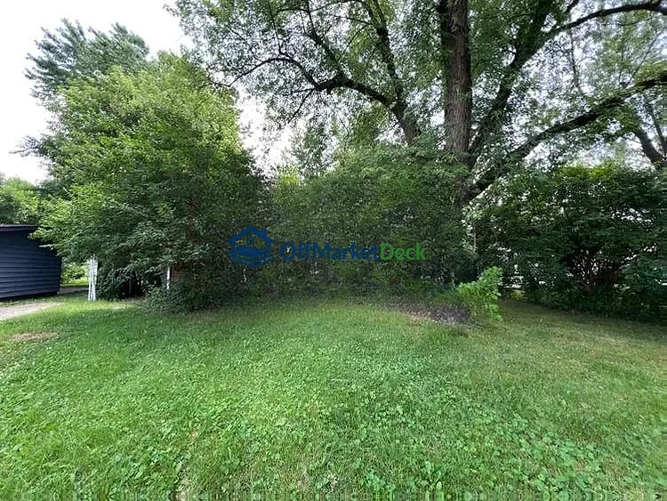 Off-market house in Indianapolis, Indiana — 3 beds, 1 bath, $90,000
