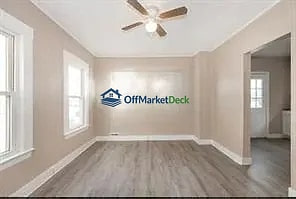 Off-market house in Newburgh Heights, Ohio — 3 beds, 1 bath, $89,000 — photo 4 of 8