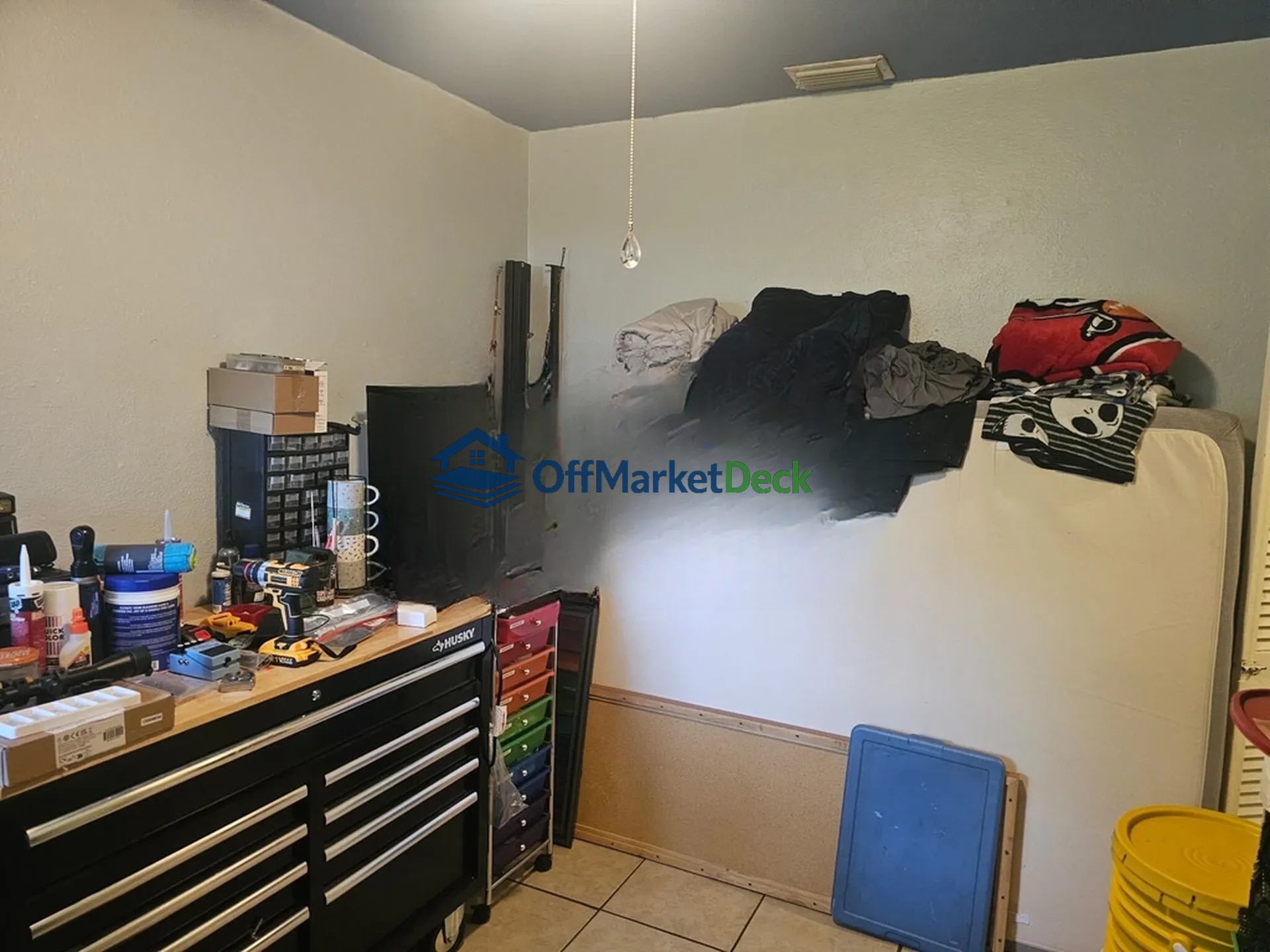 Off-market house in Largo, Florida — 1 bed, 1 bath, $252,990 — photo 2 of 8