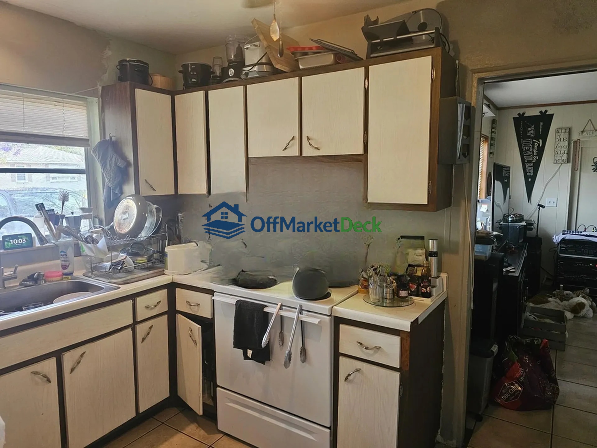Off-market house in Largo, Florida — 1 bed, 1 bath, $252,990 — photo 6 of 8