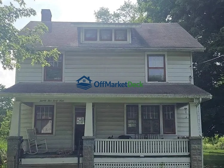Off-market house in Springfield, Ohio — 3 beds, 1 bath, $167,800 — photo 4 of 8