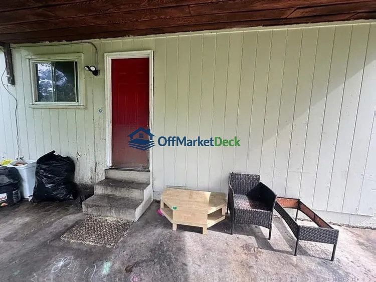 Off-market house in St. Louis, Missouri — 2 beds, 1 bath, $39,000 — photo 4 of 8