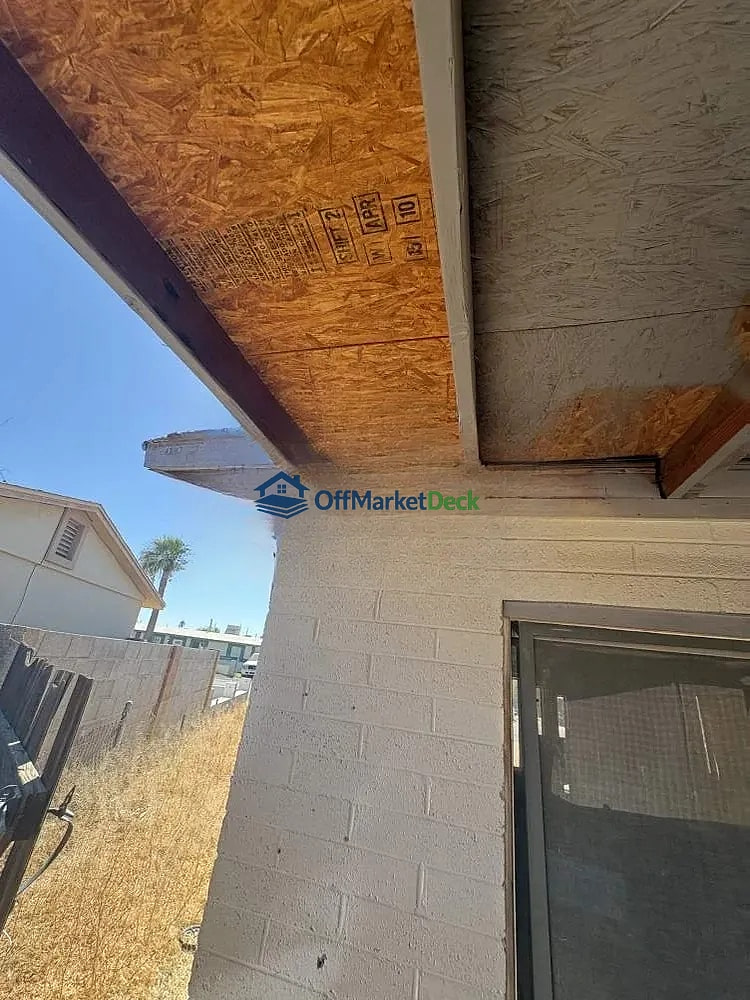 Off-market house in Phoenix, Arizona — 3 beds, 1 bath, $215,000 — photo 4 of 8