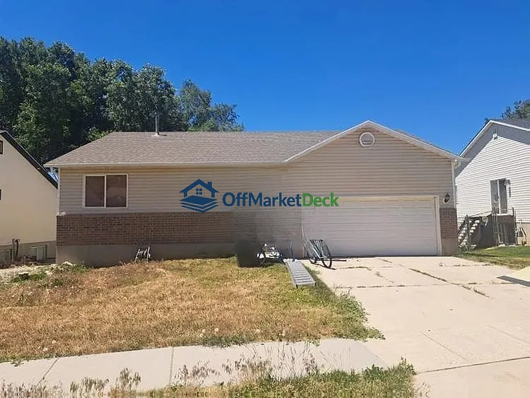 Off-market house in Ogden, Utah — 3 beds, 1 bath, $345,000 — photo 2 of 8