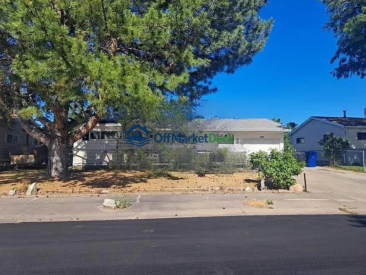 Off-market house in Salt Lake City, Utah — 5 beds, 2 baths, $335,000