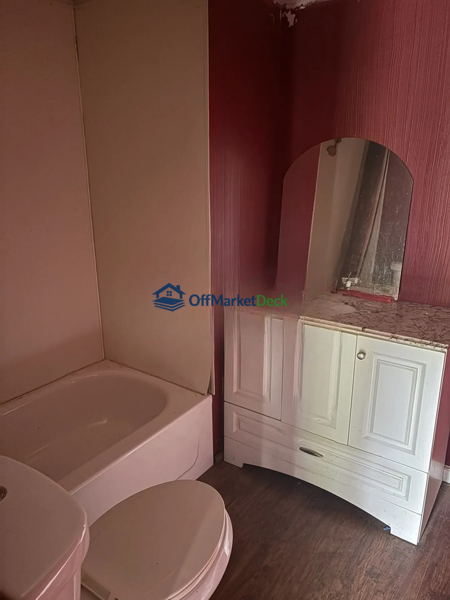 Off-market mobile in Granbury, Texas — 1 bed, 1 bath, $60,000 — photo 4 of 8