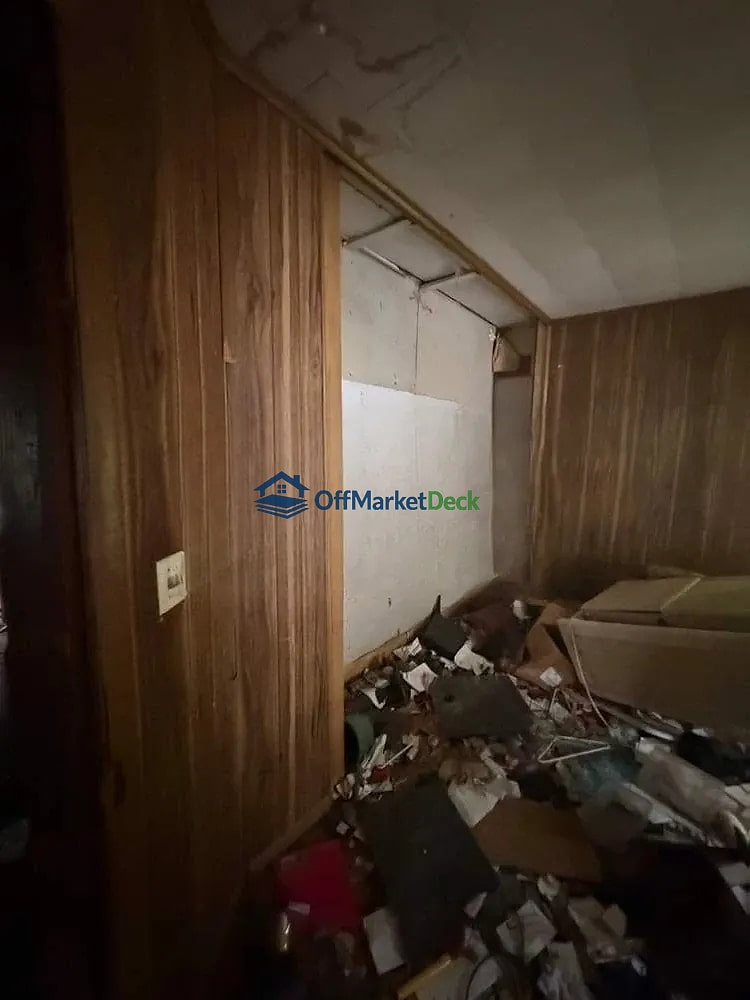Off-market house in Lonaconing, Maryland — 3 beds, 1 bath, $27,050 — photo 7 of 8