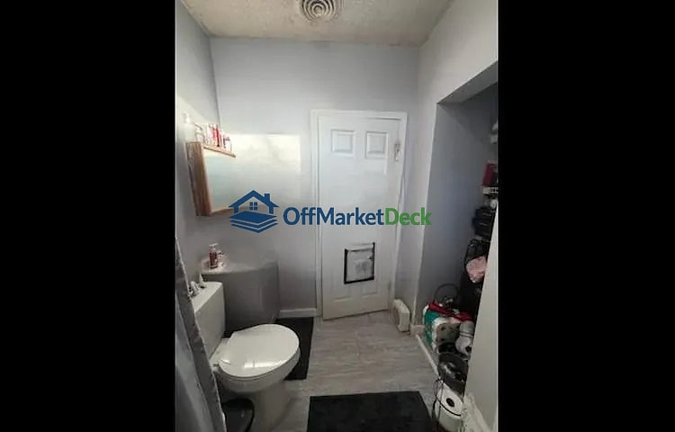 Off-market house in Elizabethton, Tennessee — 3 beds, 1 bath, $93,500 — photo 5 of 8