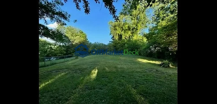 Off-market house in Elizabethton, Tennessee — 3 beds, 1 bath, $93,500 — photo 8 of 8