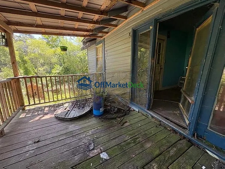 Off-market house in Bessemer, Alabama — 3 beds, 1 bath, $54,000 — photo 3 of 8