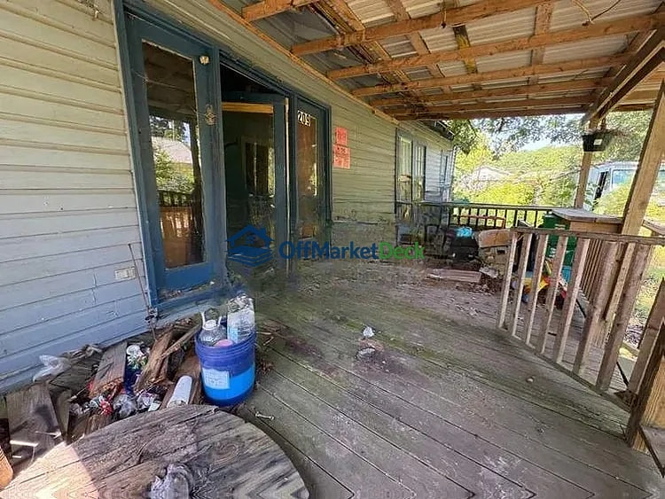 Off-market house in Bessemer, Alabama — 3 beds, 1 bath, $54,000 — photo 2 of 8