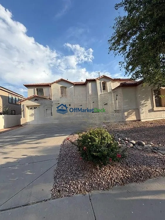 Off-market house in Surprise, Arizona — 5 beds, 3 baths, $449,900 — photo 3 of 8