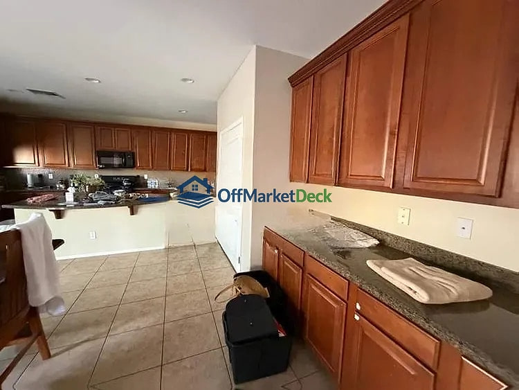 Off-market house in Surprise, Arizona — 5 beds, 3 baths, $449,900 — photo 8 of 8