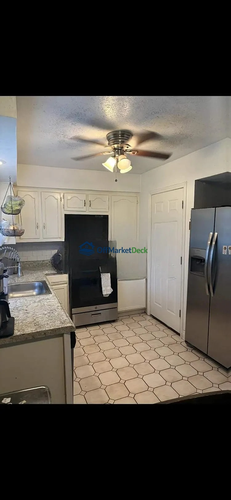 Off-market house in Mesquite, Texas — 3 beds, 1.5 baths, $165,000 — photo 3 of 8