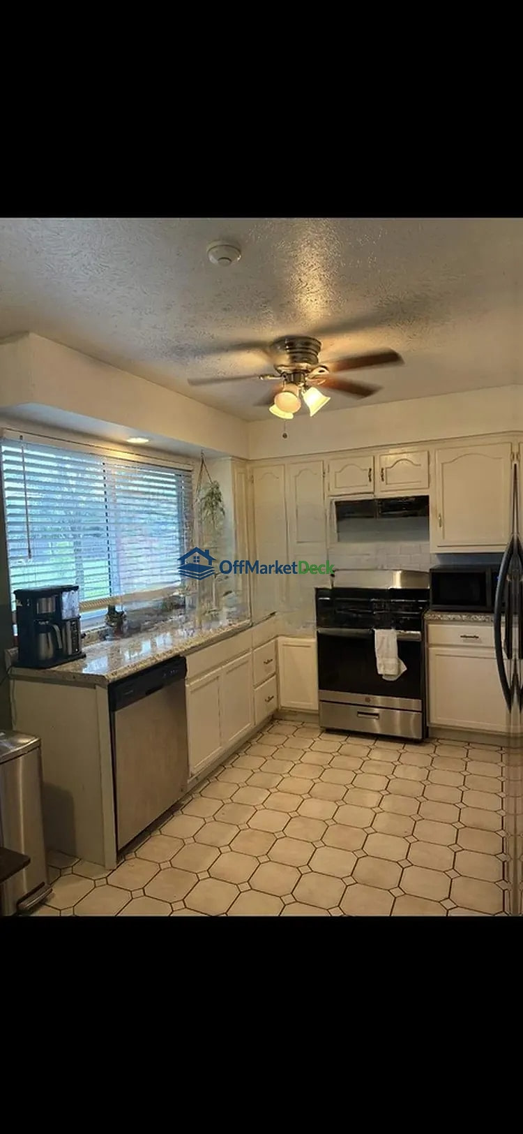 Off-market house in Mesquite, Texas — 3 beds, 1.5 baths, $165,000 — photo 4 of 8