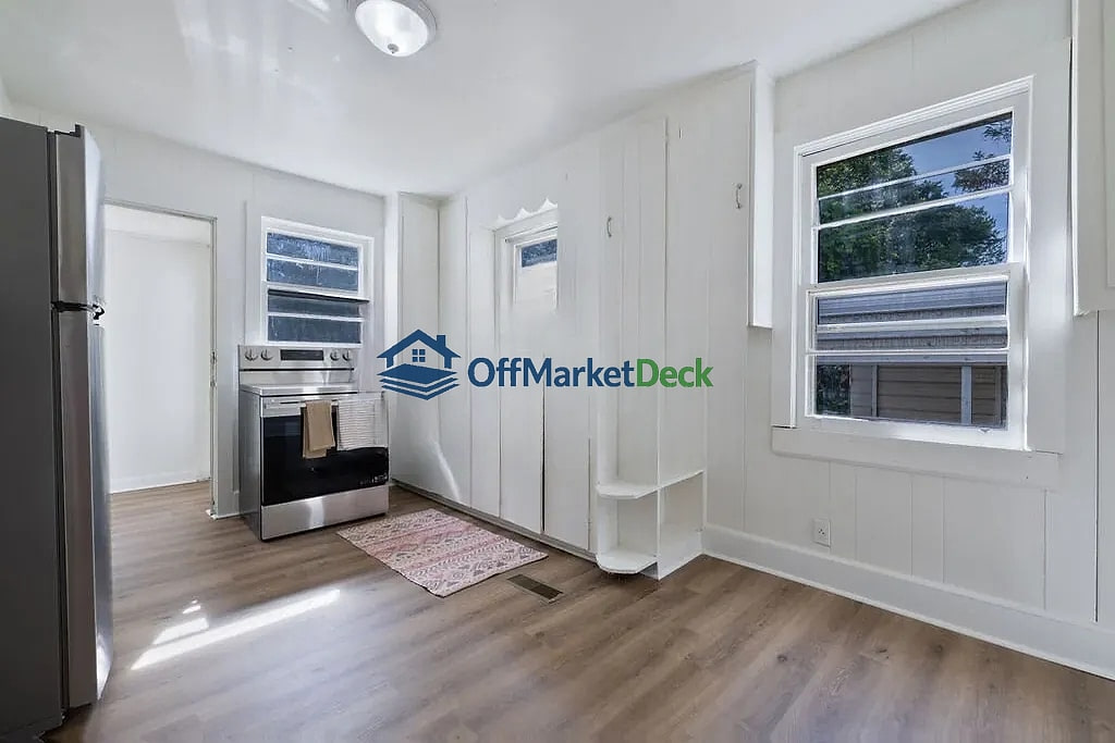 Off-market house in Williamston, South Carolina — 3 beds, 1.5 baths, $198,000 — photo 6 of 8