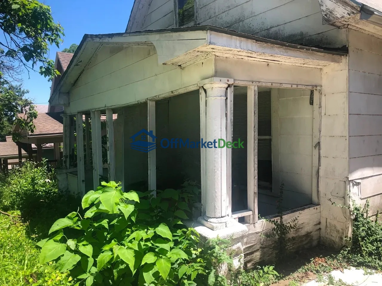 Off-market house in Kansas City, Kansas — 3 beds, 1 bath, $24,900 — photo 2 of 8