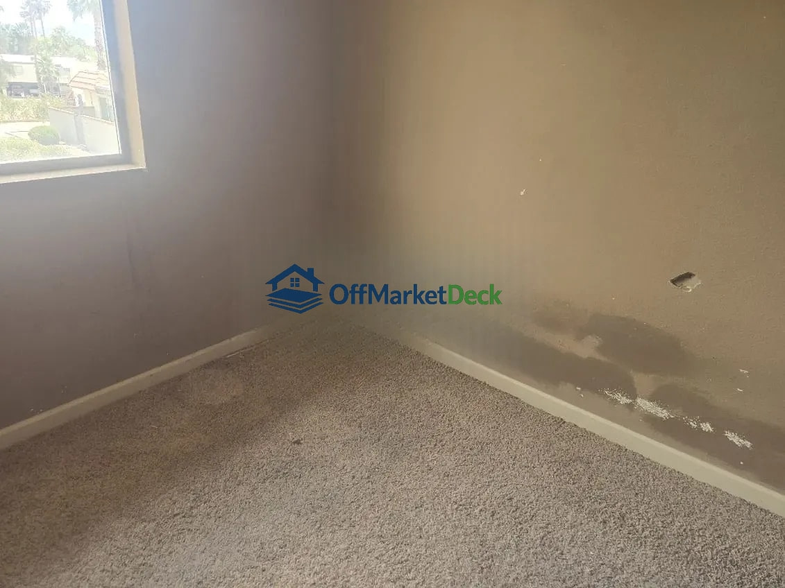 Off-market house in Fountain Hills, Arizona — 2 beds, 1.5 baths, $159,990 — photo 7 of 8