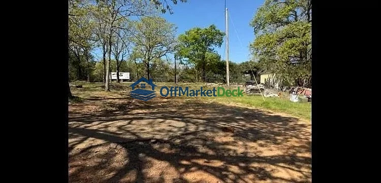 Off-market house in Canton, Texas — 4 beds, 3 baths, $265,500 — photo 3 of 5